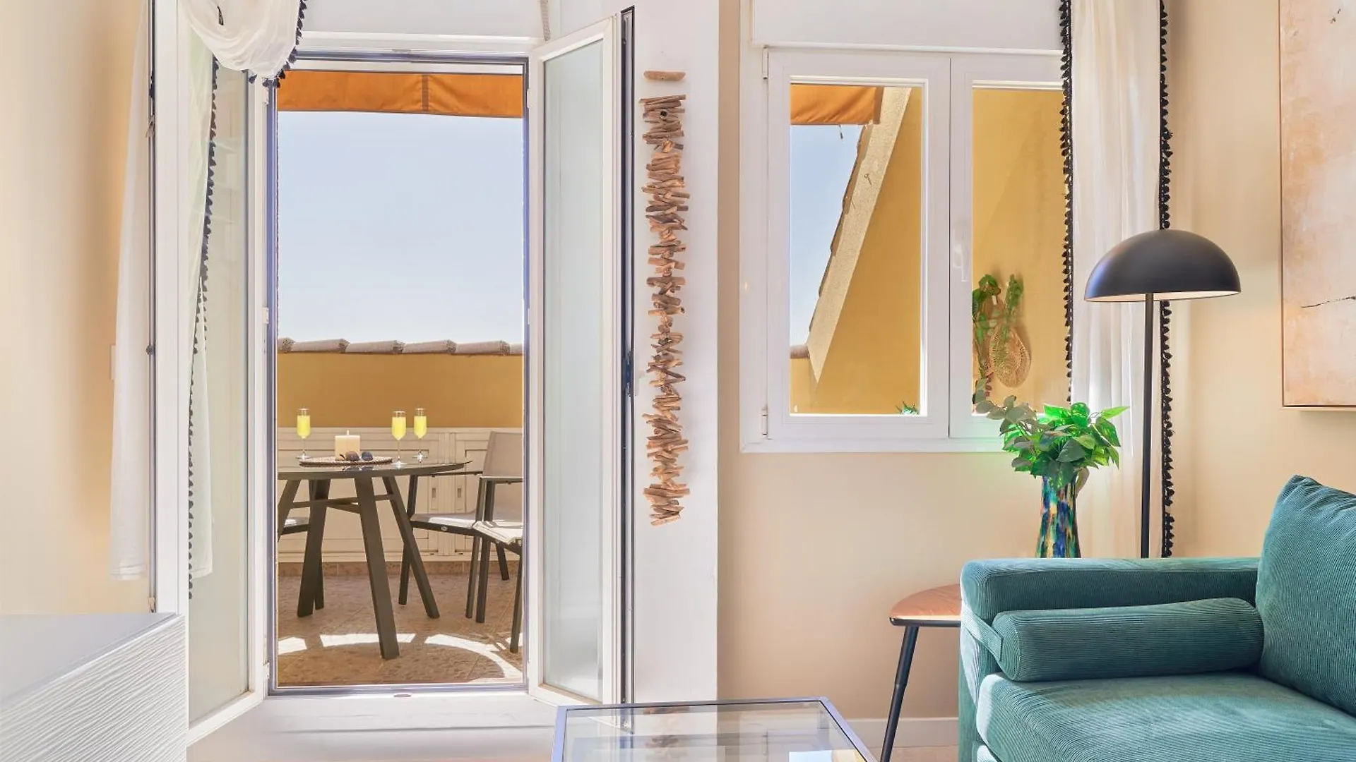 Perfect Beach Location With Roof Terrace Fuengirola