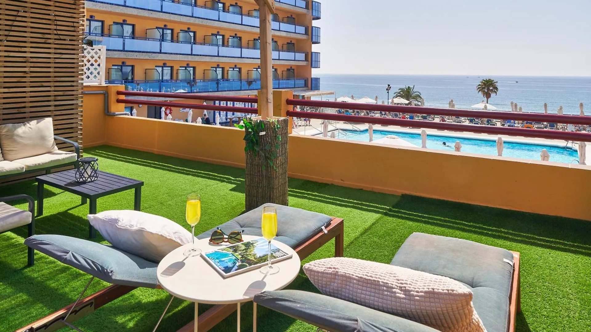 Apartment Perfect Beach Location With Roof Terrace Fuengirola